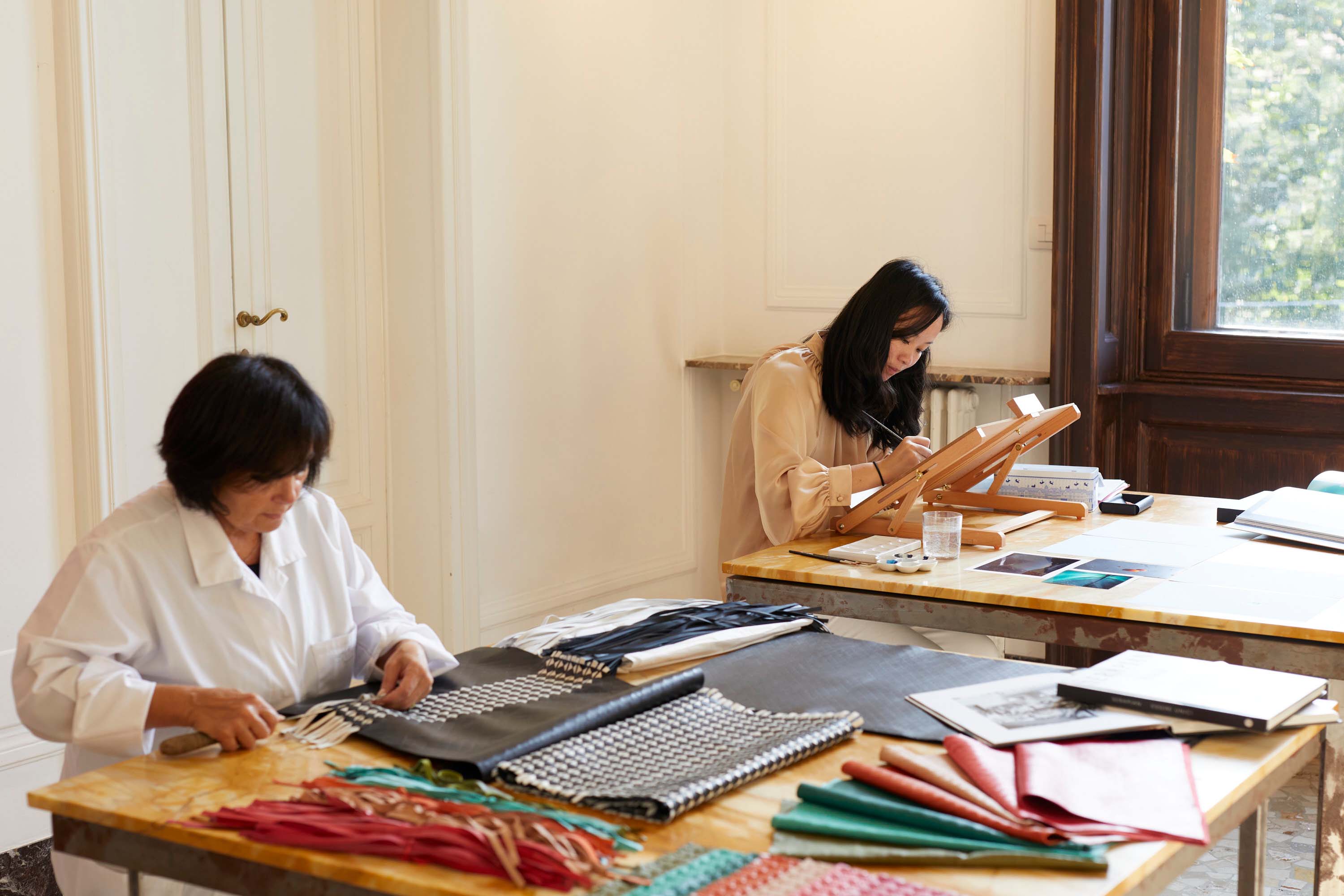 Artisans at Work - a Journey With Serapian, Piaget and Vacheron Constantin