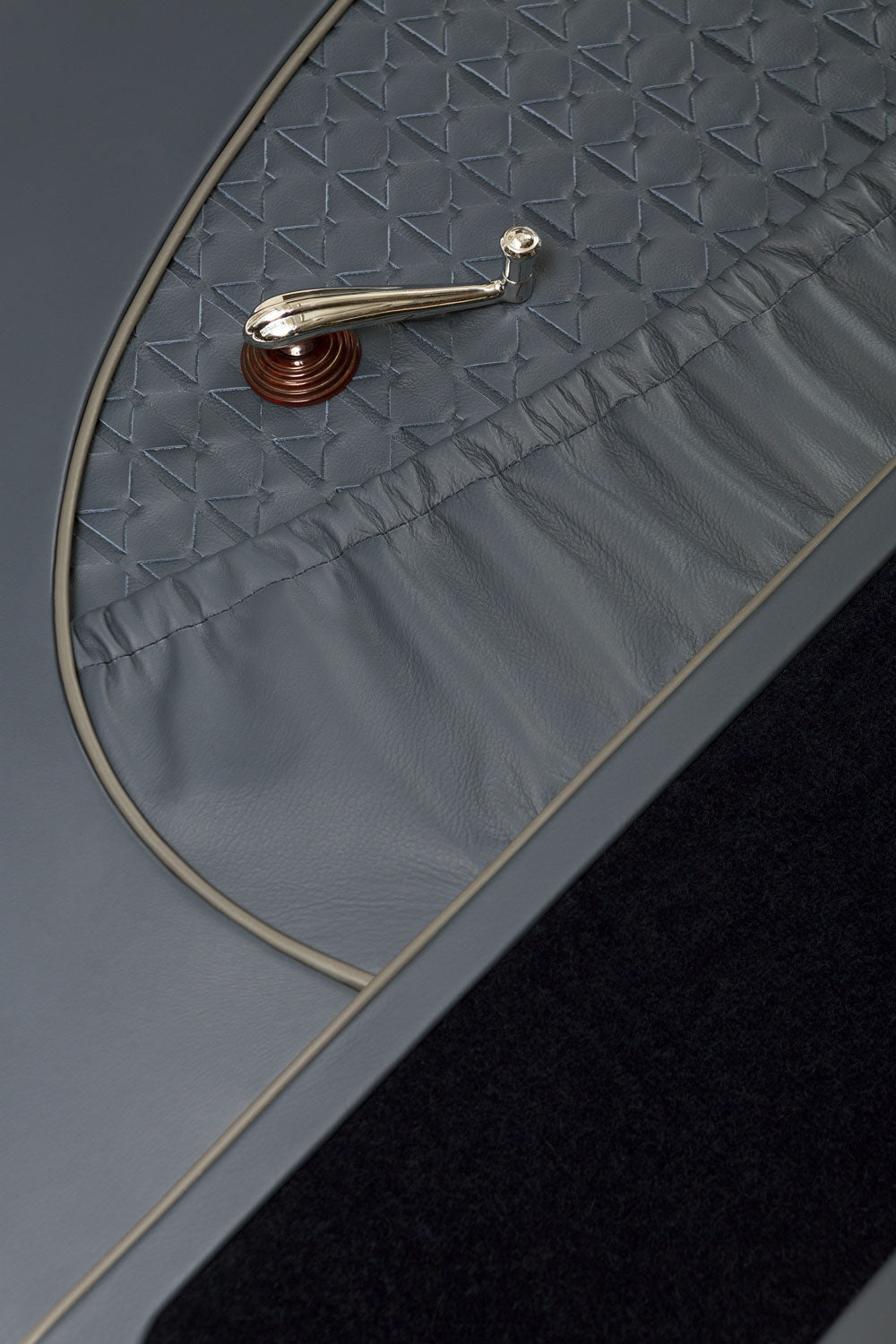 Mosaico craft car interiors door detail - Serapian