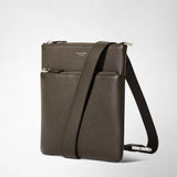 Flat crossbody bag in cachemire leather - espresso