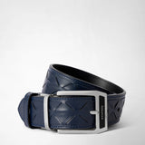 Frontal view: BELT IN MOSAICO shows a navy blue Mosaico nappa leather belt with a geometric pattern and silver buckle engraved with 'SEARPIAN'.