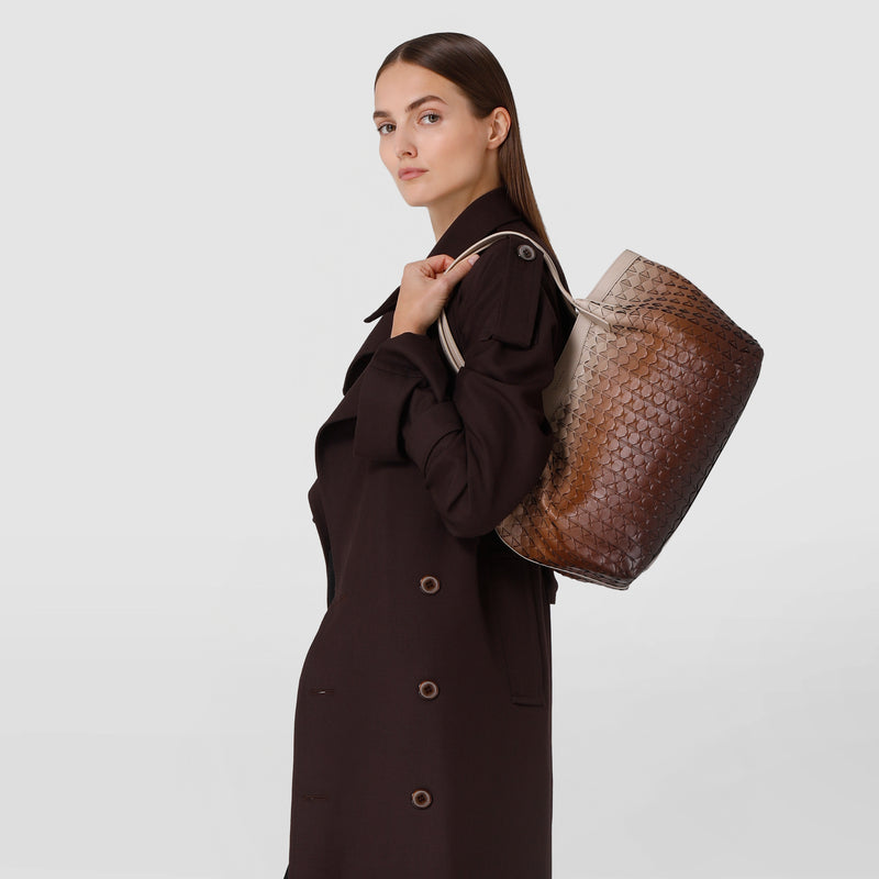 Small secret tote bag in mosaico - shaded brown