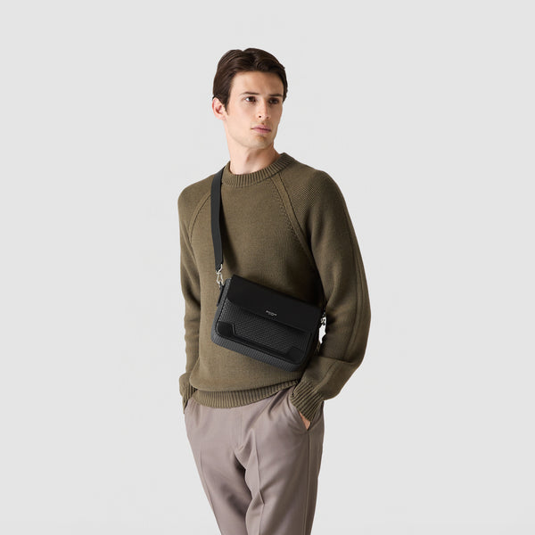 Flap crossbody bag in stepan - asphalt/black
