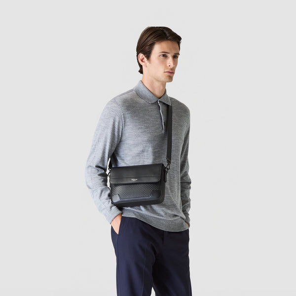Flap crossbody bag in stepan - black/black eclipse