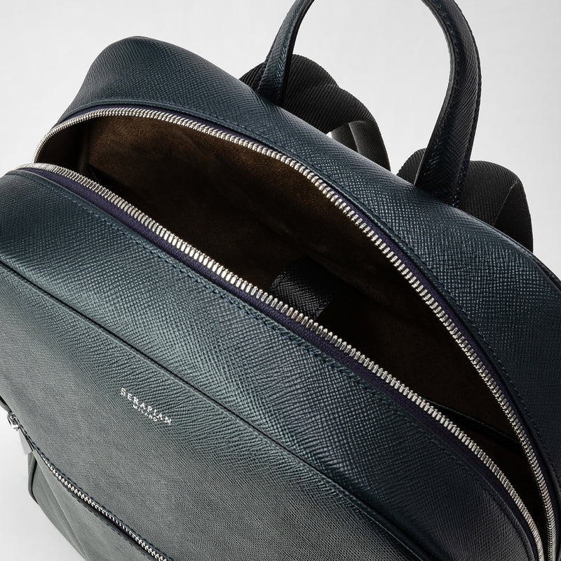 Backpack in evoluzione leather - navy blue